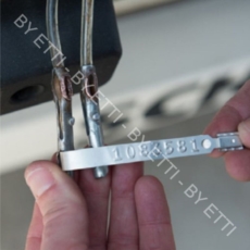 sigilli in metallo autobloccante FLATSEAL confezione da 1000 pezzi per € 0,12 cad.